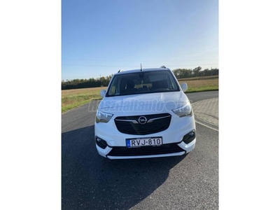 OPEL COMBO Life 1.2 T Enjoy (7 személyes )