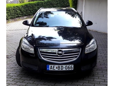 OPEL INSIGNIA 2.0 CDTI 8 kerék. 2X digitklíma. Start/stop. Tempomat. Félbőr. Vonóhorog. Navi. 2x PDC