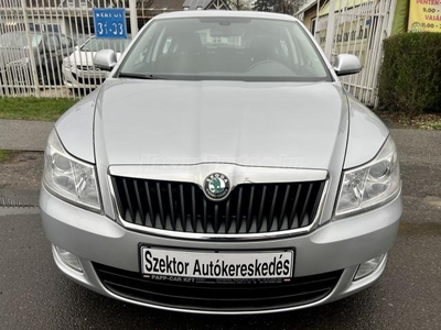 SKODA OCTAVIA 1.6 CR TDI Elegance DPF 137.678KM!VÉGIG VEZETETT SZERVÍZ!TEMPOMAT-TOLATÓRADAR-VONÓHOROG!