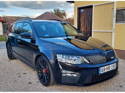 SKODA OCTAVIA Combi 2.0 CR TDI RS DSG Félbőr. Ülésfűtés. Xenon. Tec-19coll Alufelni. KW állÍtható futómű hivatalosan!