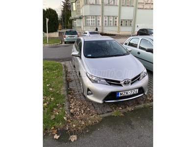 TOYOTA AURIS 1.33 Active