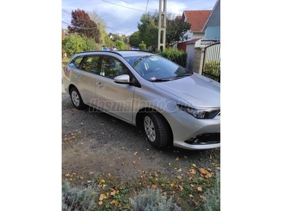 TOYOTA AURIS Touring Sports 1.33 Active