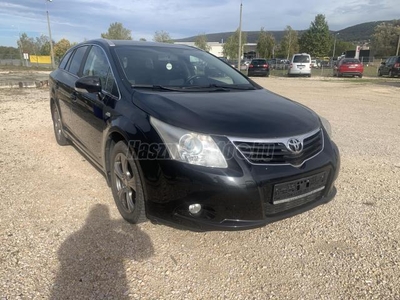 TOYOTA AVENSIS Wagon 2.2 DCAT Executive (Automata) Navi.Tolatókamera.ül.fűtés