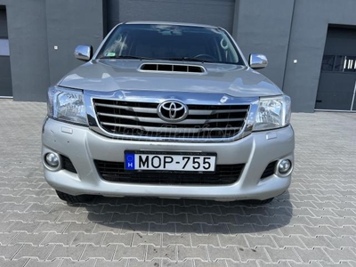 TOYOTA HI LUX Hilux 2.5 D-4D 4x4 Double Terra AC DIGIT KLÍMA.TEMPOMAT.DIFI ZÁR