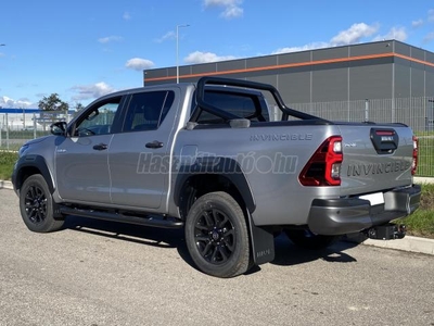 TOYOTA HI LUX Hilux 2.8 D-4D 4x4 Double Invincible (Automata) Az árban V.horog Platóroló Platóbélés+keret azonnal vihető keressen megegyezünk