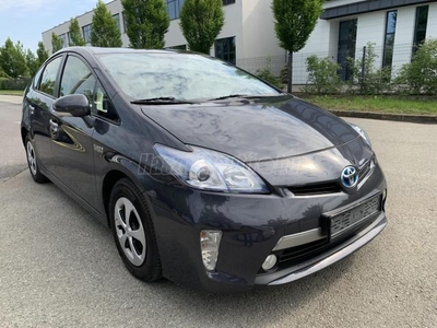 TOYOTA PRIUS PLUG-IN 230000 km garancia