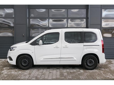 TOYOTA PROACE City Verso 1.2T Combi L1H1 Magyarországi. 55.665km!