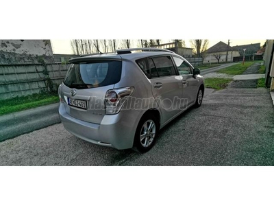 TOYOTA VERSO 1.8 Sol