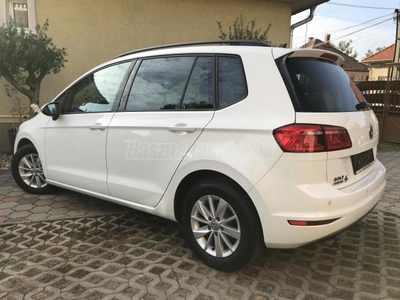 VOLKSWAGEN GOLF SPORTSVAN 1.6 TDI Comfortline