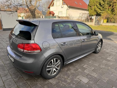 VOLKSWAGEN GOLF VI 1.6 TDi Highline Rabbit felszereltség