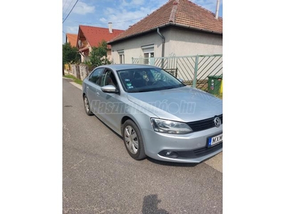 VOLKSWAGEN JETTA VI 1.4 TSI BMT Comfortline