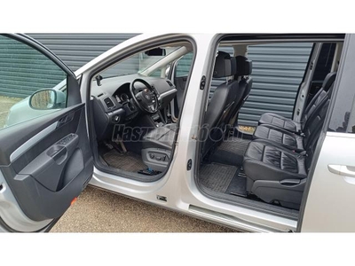 VOLKSWAGEN SHARAN 2.0 CR TDI Highline MANUÁLIS