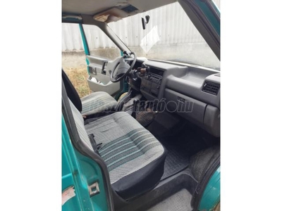 VOLKSWAGEN TRANSPORTER T4 2.4 70E 1F2 F