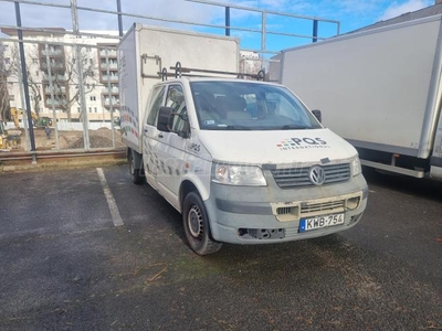 VOLKSWAGEN TRANSPORTER T5 1.9 TDI