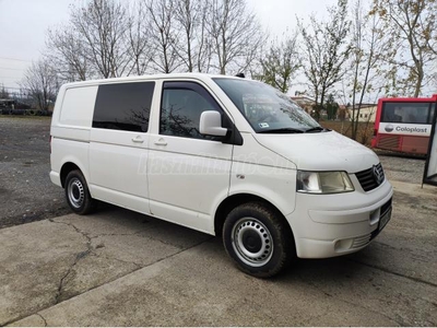 VOLKSWAGEN TRANSPORTER T5 2.5 TDI 4Motion