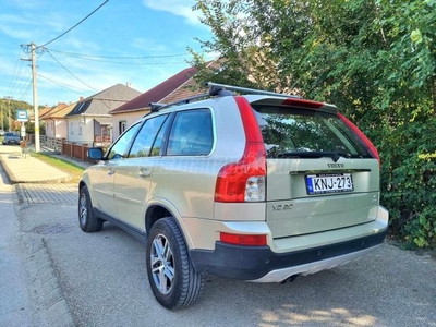 VOLVO XC90 2.4 D [D5] Kinetic Geartronic