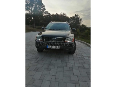 VOLVO XC90 2.4 D [D5] Momentum Geartronic