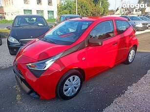 Toyota Aygo 1.0 x-play Magyarországi!