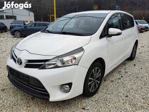 Toyota Verso 1.6 D-4D Active Vonóhorog-Alufelni...