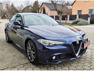 ALFA ROMEO GIULIA 2.2 D Super (Automata) DNA Select. Navi. Sáv tart.-Assist. DRL. Tol.Radar. Alufelni. Keyless