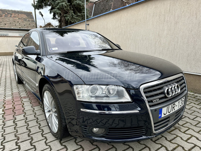 AUDI A8 4.2 V8 quattro Tiptronic ic Lang