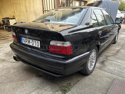 BMW 323i