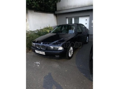 BMW 528i Luxury Edition (Automata)