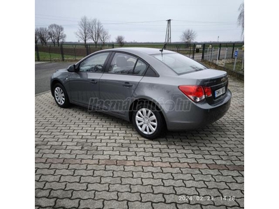 CHEVROLET CRUZE 1.6 LS Plus