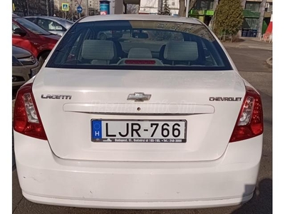 CHEVROLET LACETTI Sedan 1.4 16V Plus AC (SE)