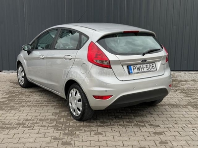 FORD FIESTA 1.25 Titanium Klíma - Tolatóradar - Szervo - ABS