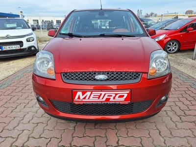 FORD FIESTA 1.4 Color