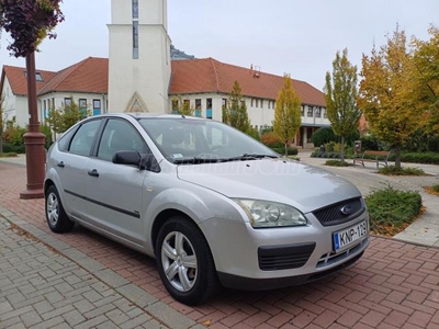 FORD FOCUS 1.4 Ambiente