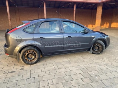 FORD FOCUS 1.4 Trend