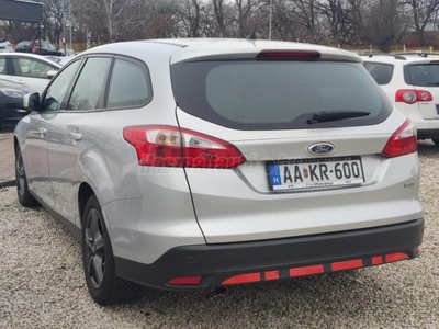 FORD FOCUS 1.6 TDCi Champions 116 LE - 270 Nm - ESP - NAVI - Parkolás assziszt - szervizkönyv