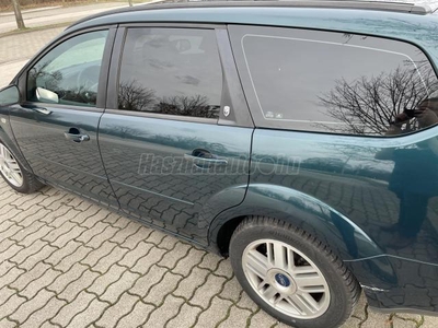 FORD FOCUS 1.6 TDCi Ghia DPF