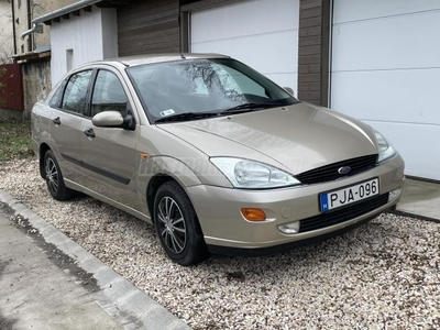 FORD FOCUS 1.8 Ghia