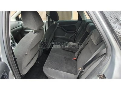 FORD FOCUS 2.0 Ghia