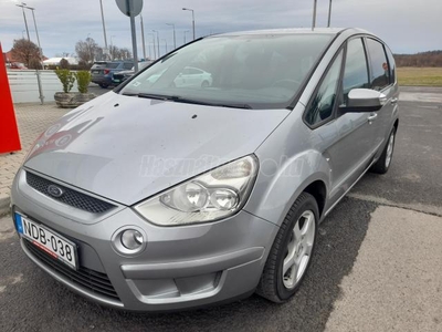 FORD S-MAX 1.8 TDCi Trend dupla digit klíma. vonóhorog. tolatókamera. sötétített üvegek. azonnal vihető