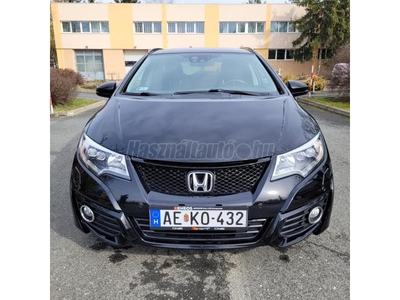 HONDA CIVIC Tourer 1.6 i-DTEC Lifestlye Navi LED fényszóró. táblafelismerő. holttér figyelő