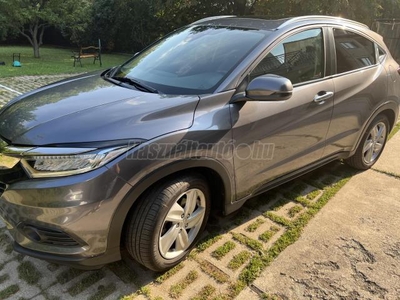 HONDA HR-V 1.5 i-VTEC Executive CVT MAGÁNSZEMÉLYTŐL - EGYEDI EXTRÁK - VÁRATLANUL ELADÓ