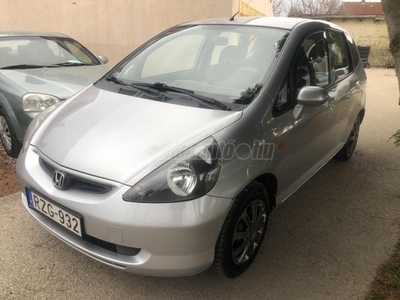 HONDA JAZZ 1.4 ES FRISS MŰSZAKI ! VONÓHOROG !KLÍMA! 208.e. Km !!!