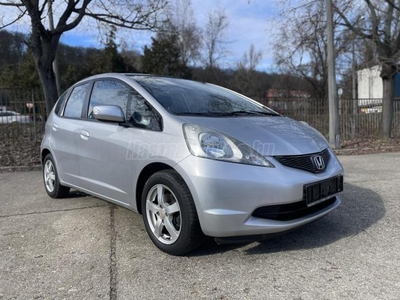 HONDA JAZZ 1.4 Executive Makulátlan!Gyöngyház fényezés!