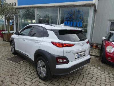 HYUNDAI KONA EV 64kWh Premium Edition Head Up.Led.Kamera.Navi.D.KLima.ŰL.Fű.Sport.Krell Sound.PDC