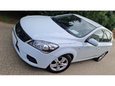 KIA CEE'D 1.4 EX Limited Plus 139 E KM+KLIMA+ABS+ESP+SZÉP ÁLLAPOTBAN!!!