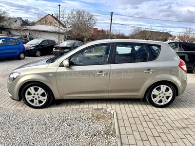 KIA CEE'D 1.6 CRDi ecoDynamic KLIMA-ROZSDAMENTES-MEGKIMÉLT