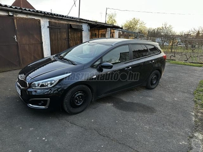 KIA CEE'D 1.6 GDI EX Prémium DCT