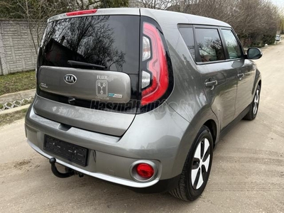 KIA SOUL EV CVT