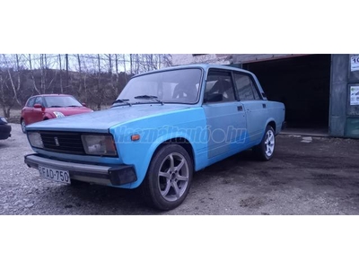 LADA 2105