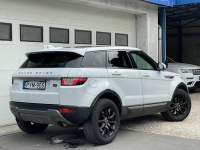 LAND ROVER RANGE ROVER EVOQUE RangeEvoque 2.0 Td4 Pure (Automata) 3 év Garancia - 2018-óta jelenlegi tulajdonosnál - Vezetett szervizmúlt