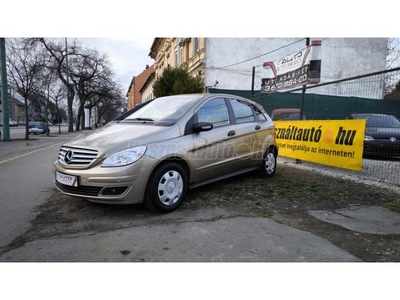 MERCEDES-BENZ B 170 Autotronic Vezetett szervizkönyv